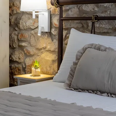 Hébergement de vacances Stone House *