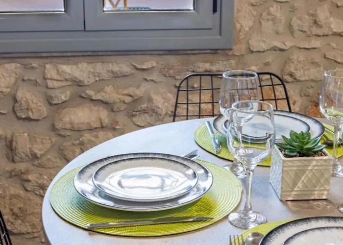 別荘 Stone House *